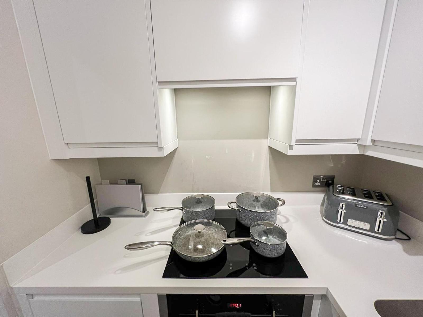 Chic 1-Bedroom Flat In Elephant & Castle, Near The Shard Londra Esterno foto