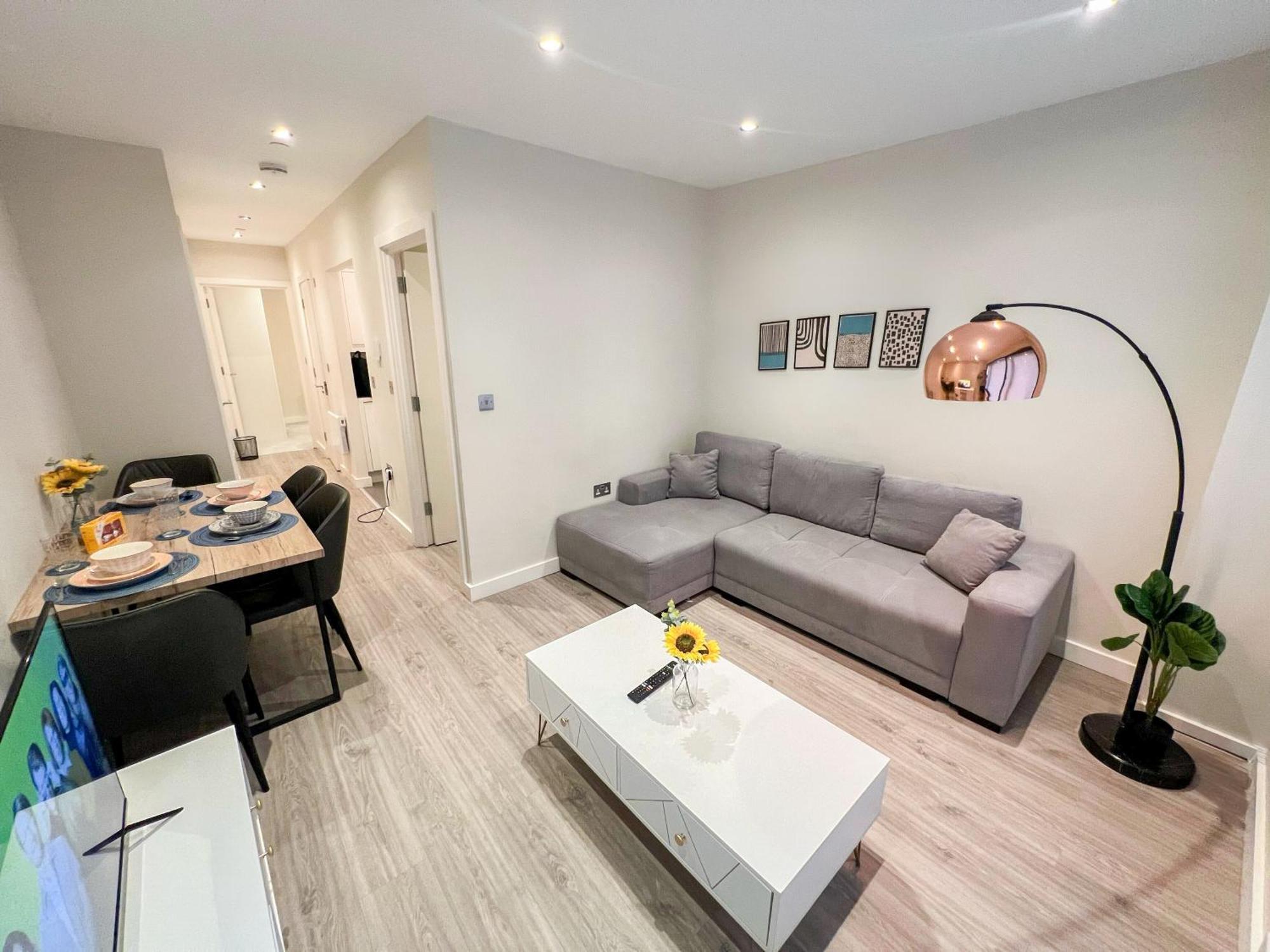 Chic 1-Bedroom Flat In Elephant & Castle, Near The Shard Londra Esterno foto