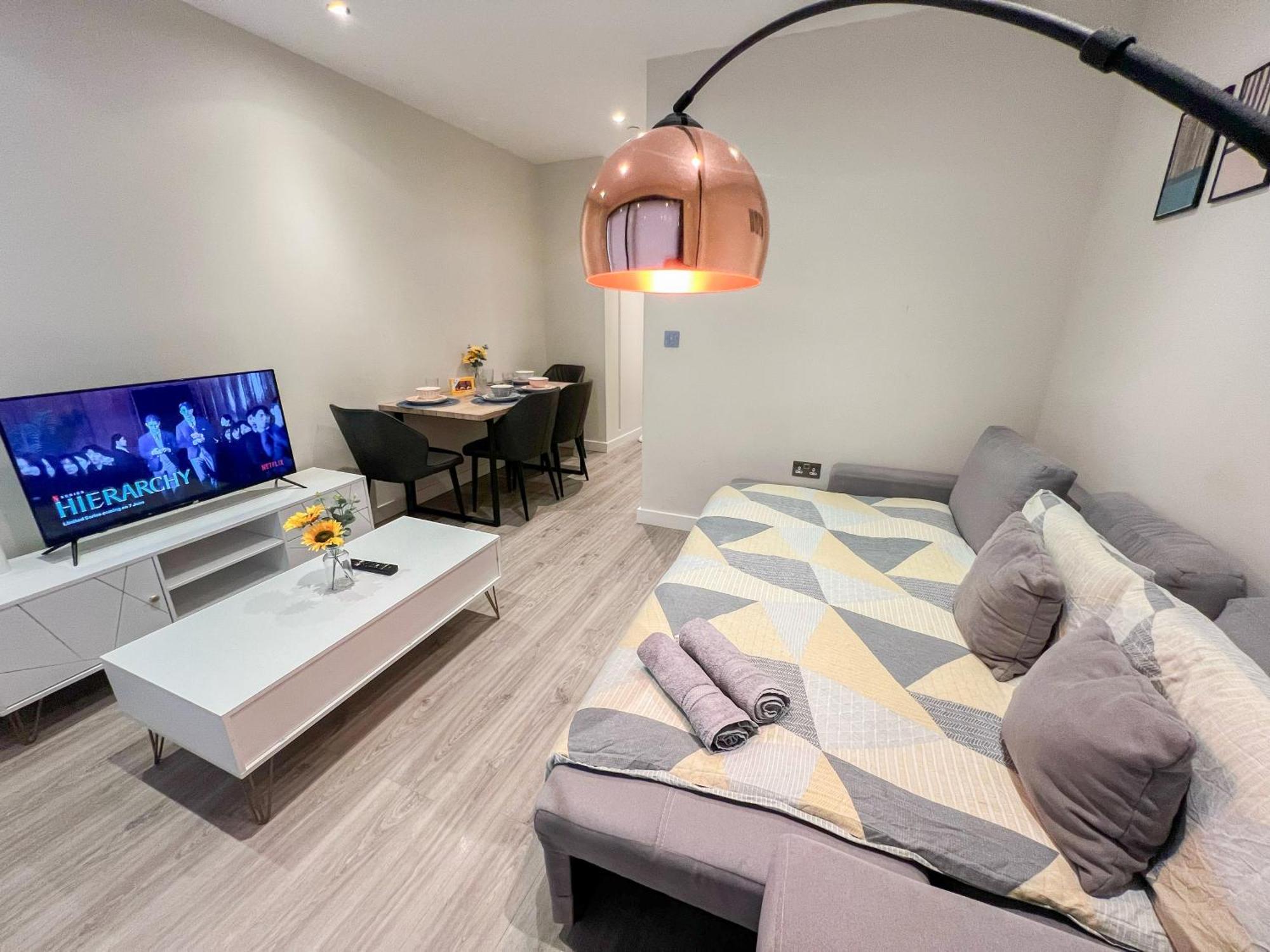 Chic 1-Bedroom Flat In Elephant & Castle, Near The Shard Londra Esterno foto